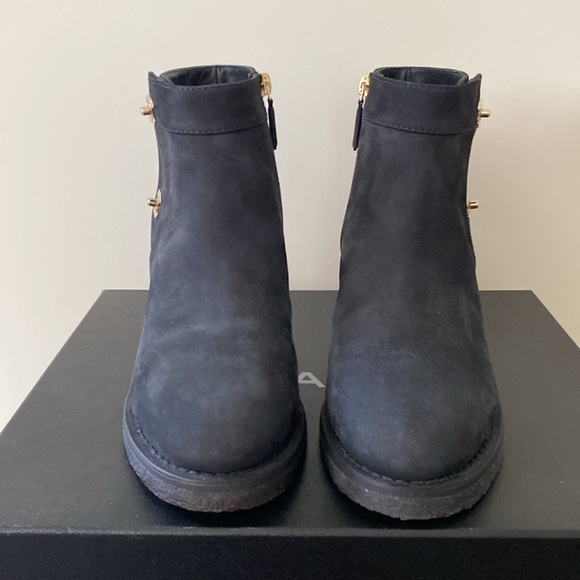 Chanel boots - Picture 3 of 15